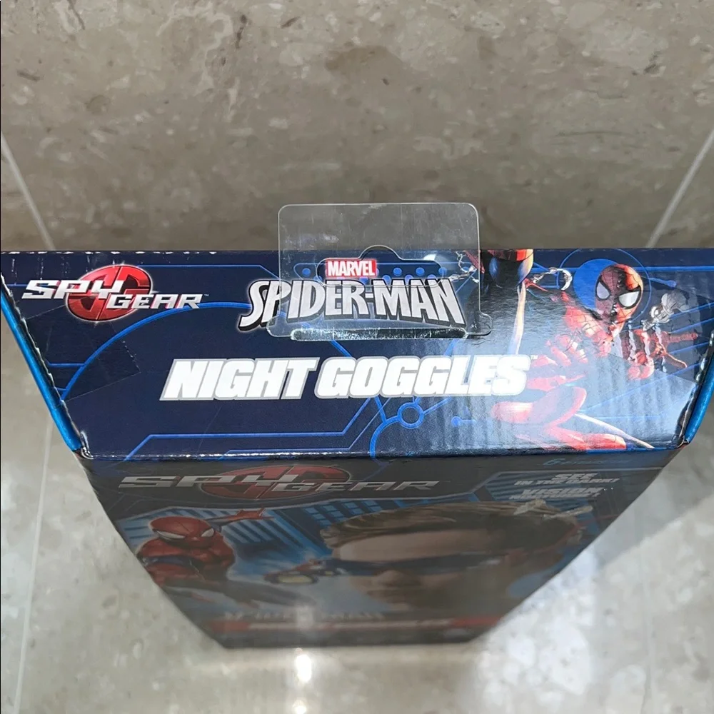 Spiderman Night Goggles with Blue and Red Design - Picture 6 of 6